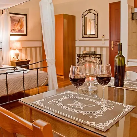 Casa Del Mar