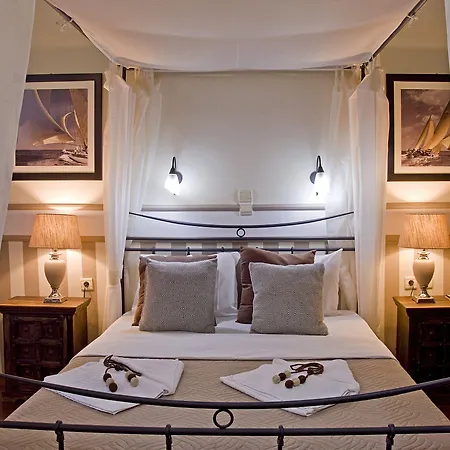 Casa Del Mar خانيا